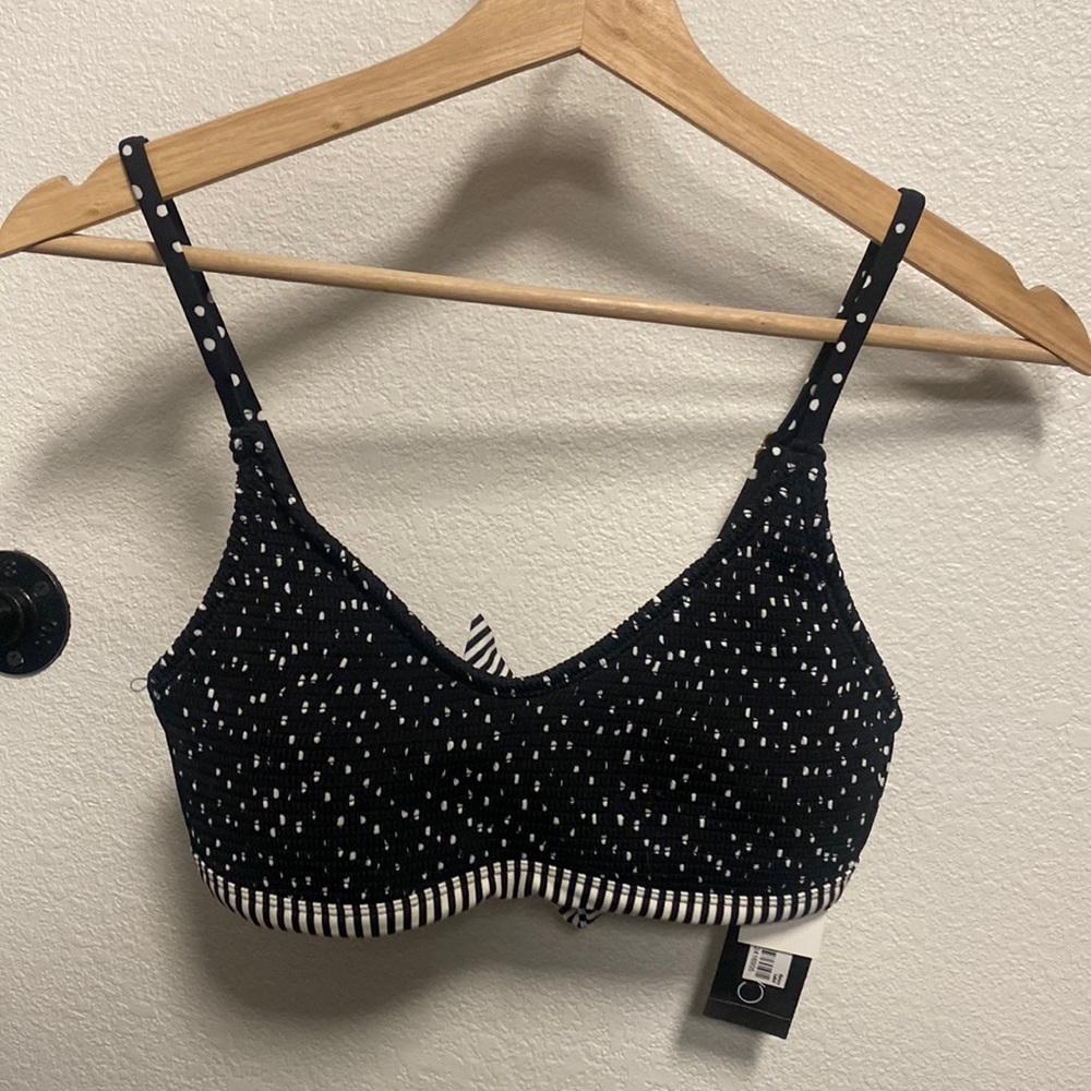 California Waves Bathing Suit Top Black and White D/DD - Picture 3 of 8